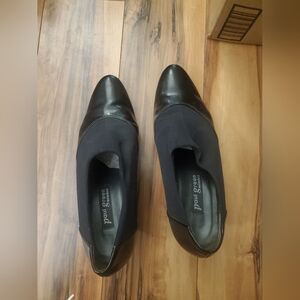 Paul Green classic comfy black heels
